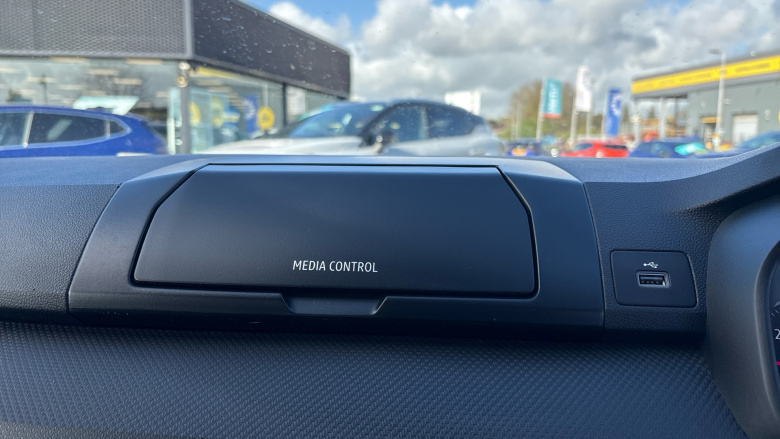 Dacia Sandero 1.0 TCe Essential 5dr Bi Fuel Hatchback